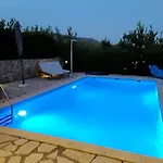 Dioni Villa *