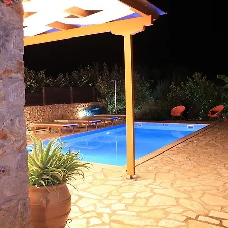 Dioni Vila *
